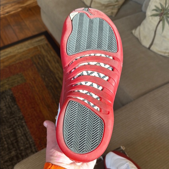 Jordan 12 (2009) White and Cherry High-Top Sneakers - Picture 4 of 5